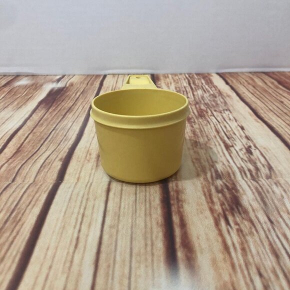 Vintage Tupperware Harvest Gold Nesting Measuring Cup 2/3 CUP Replacement 763-2 - Picture 2 of 10